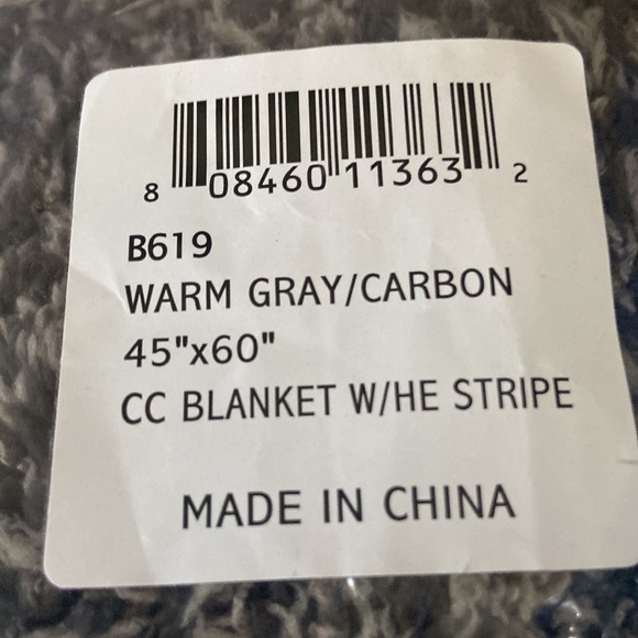 Barefoot Dreams blanket - Picture 2 of 8